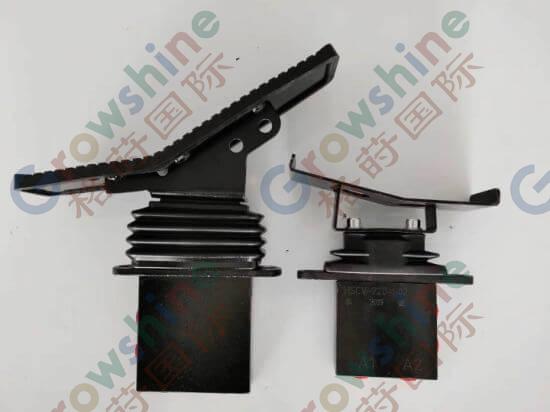 Single foot pedal valve / two-way pedal valve for excavator
