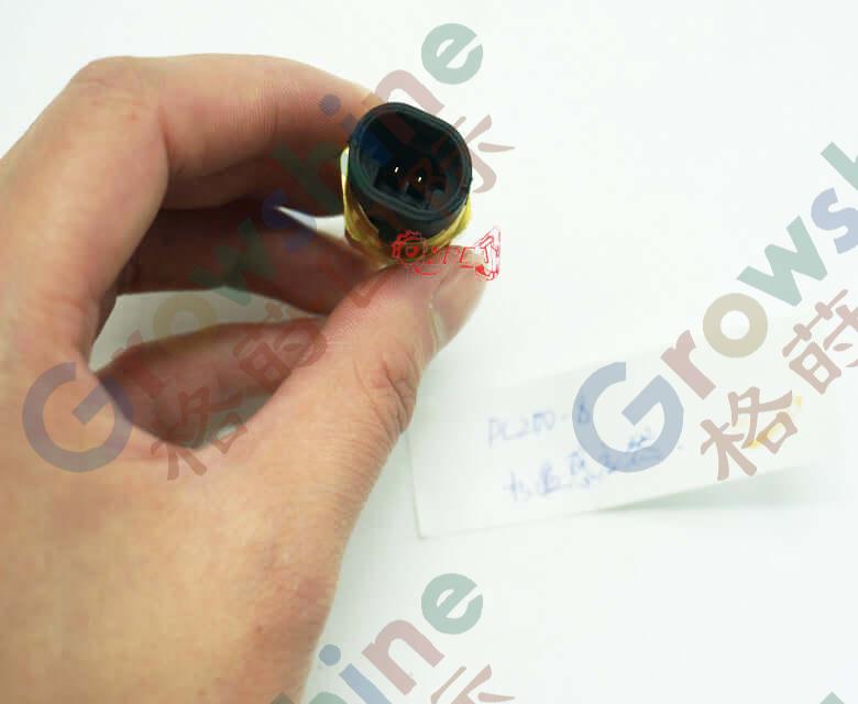 Water temperature sensor for PC200-8 excavator