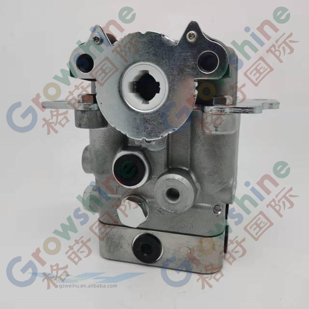 Travel control pilot valve 702-16-01861 for Komatsu PC200-7 PC300-7 pedal valve