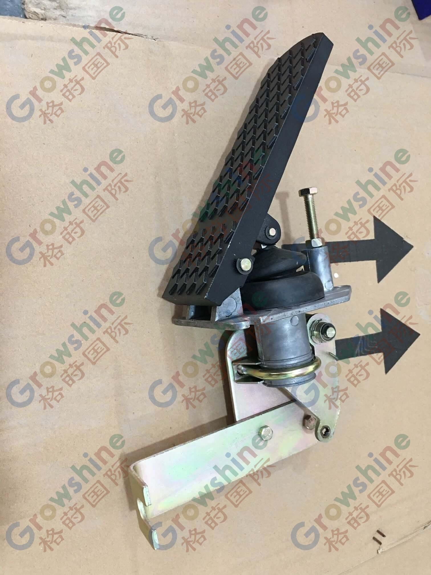 Engine Control Pedal 417-43-11210 for KOMATSU Wheel Loader WA320-3 WA380-3 WA420-3 WA470-3