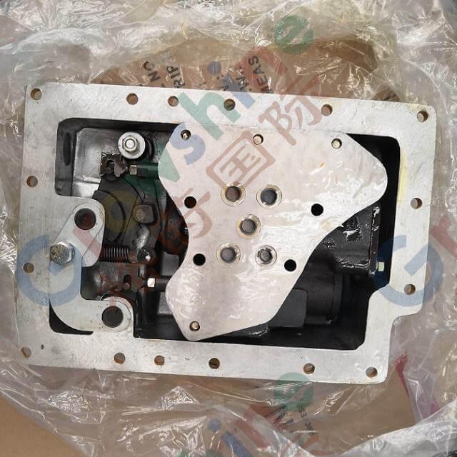 Transmission Valve 144-15-25005 16Y-75-10000 for Shantui Bulldozer SD16/TY160