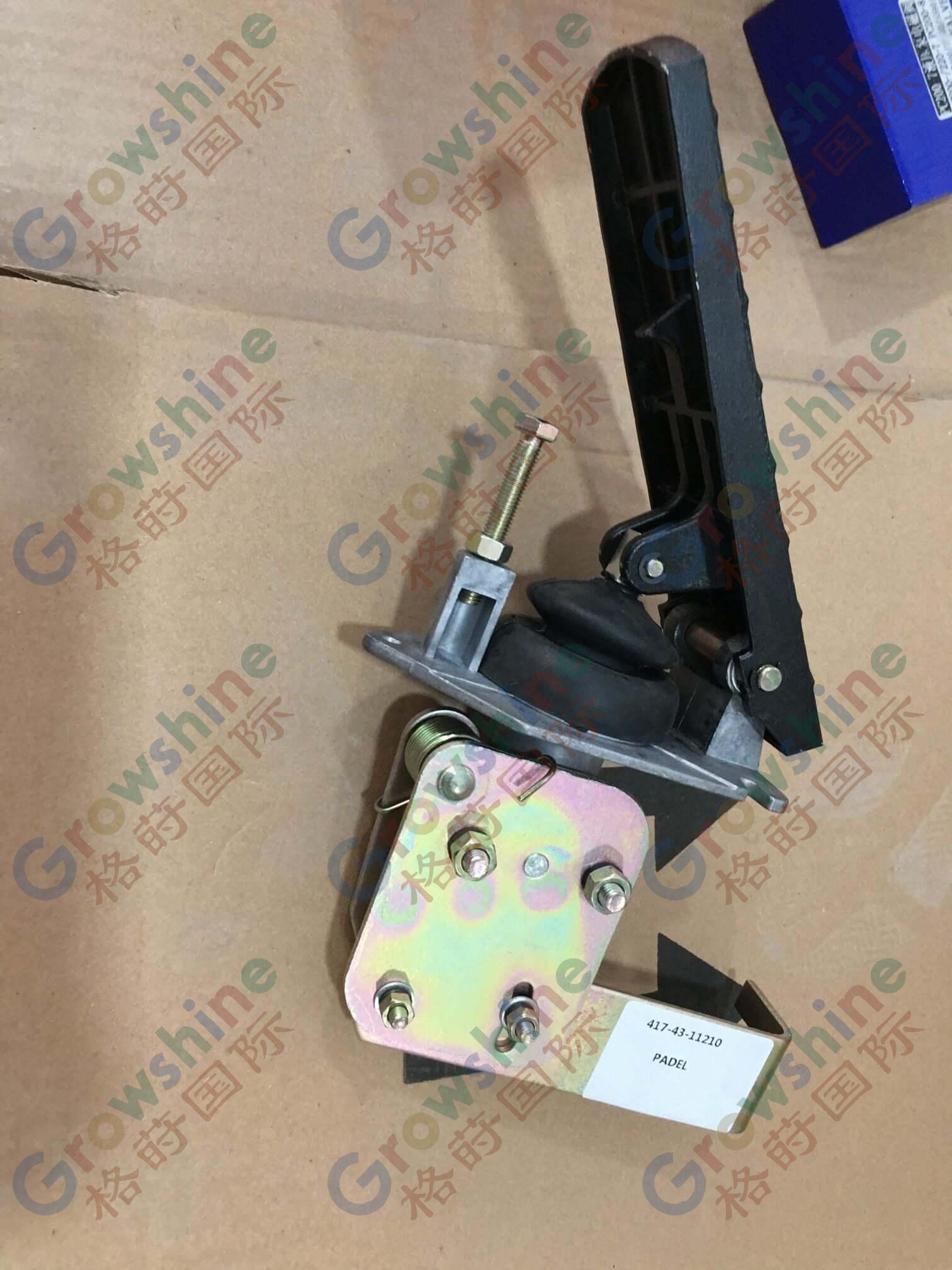 Engine Control Pedal 417-43-11210 for KOMATSU Wheel Loader WA320-3 WA380-3 WA420-3 WA470-3