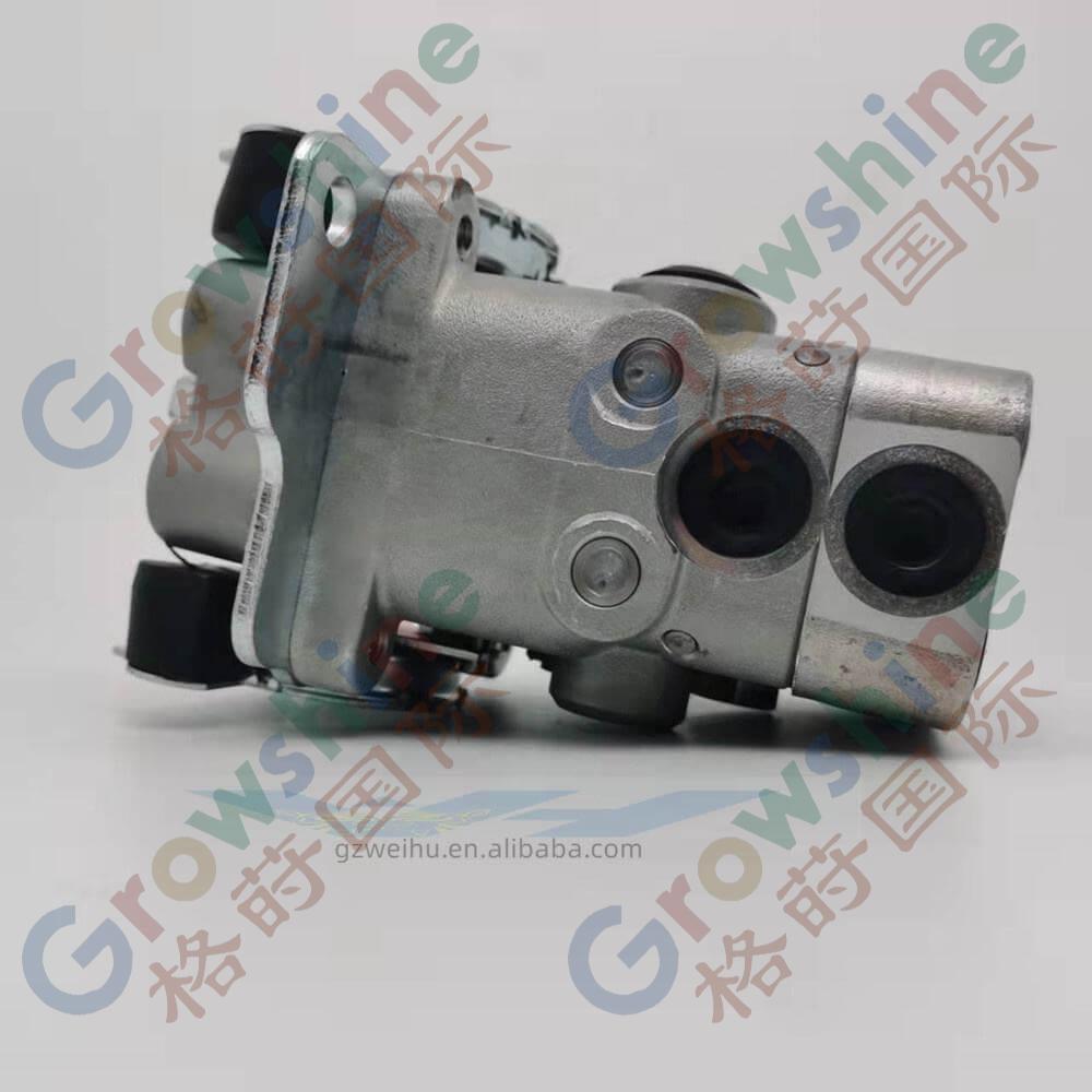 Travel control pilot valve 702-16-01861 for Komatsu PC200-7 PC300-7 pedal valve