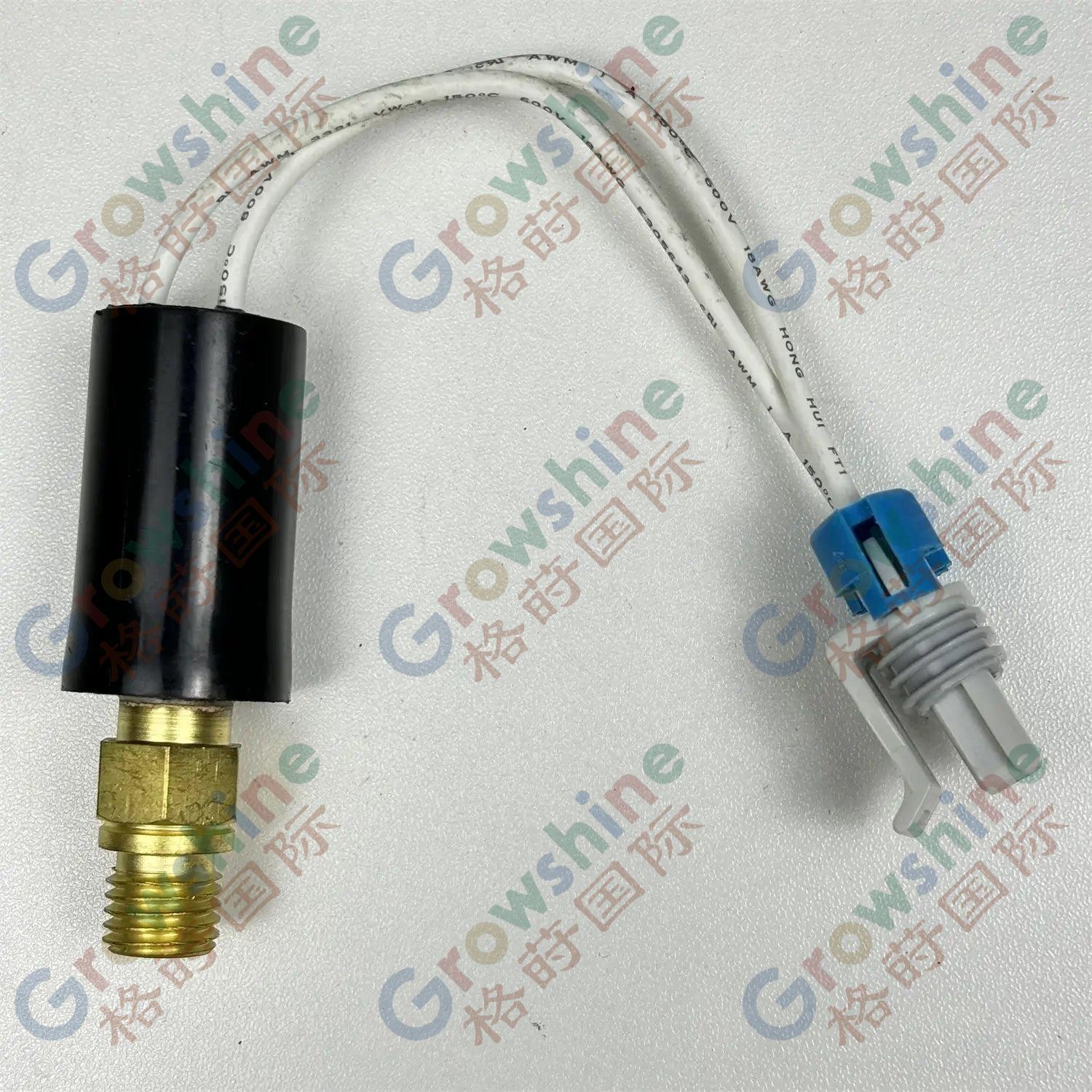 Oil Pressure Sensor RE212870