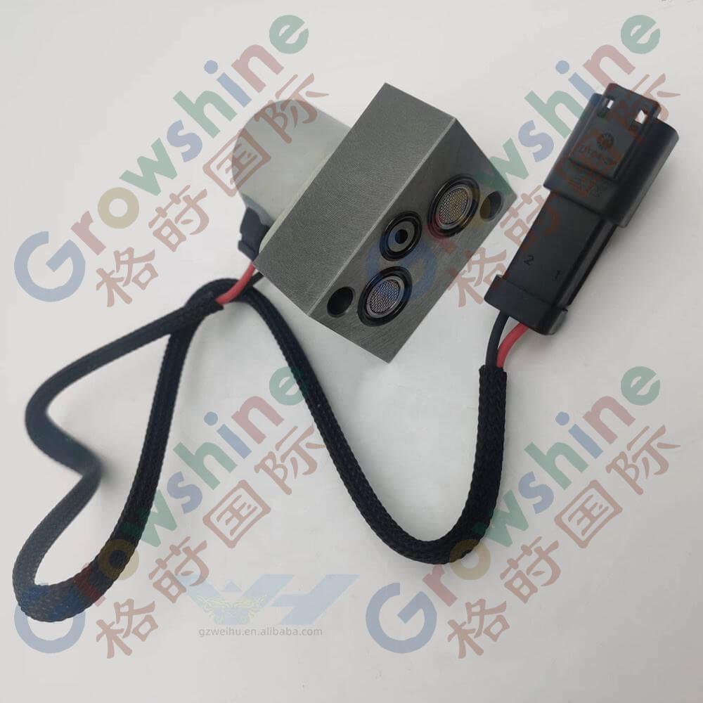 Hydraulic main pump solenoid valve 702-21-57400 for Komatsu excavator parts PC200-7 PC200-8