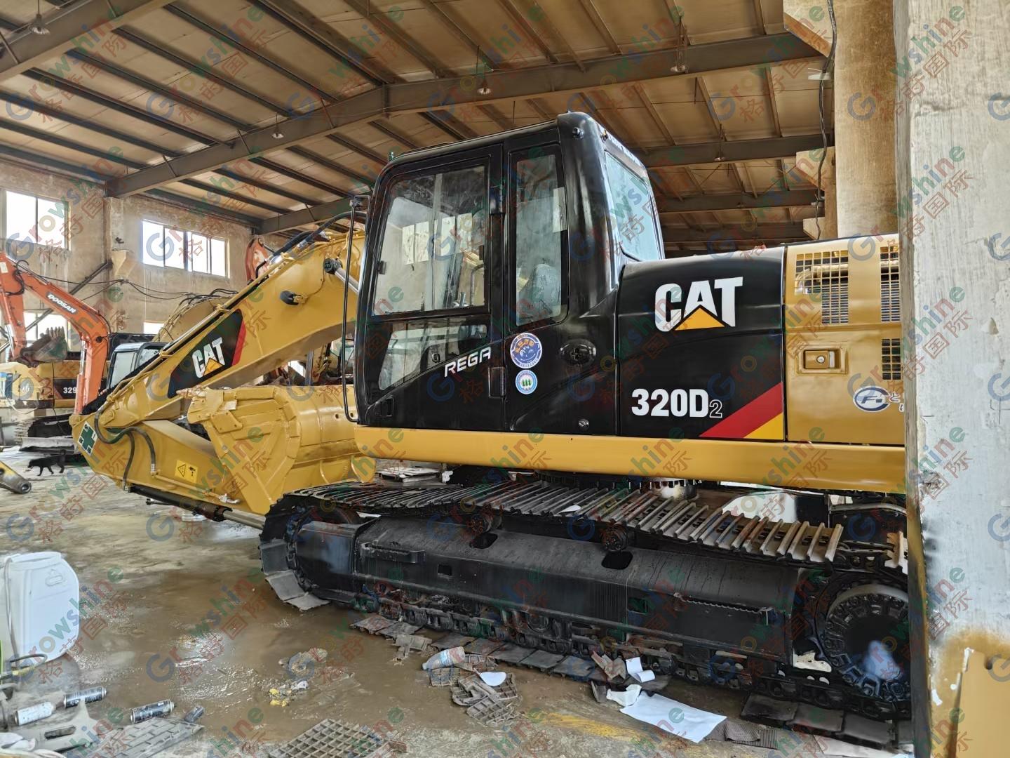 CAT 320D2 Excavator