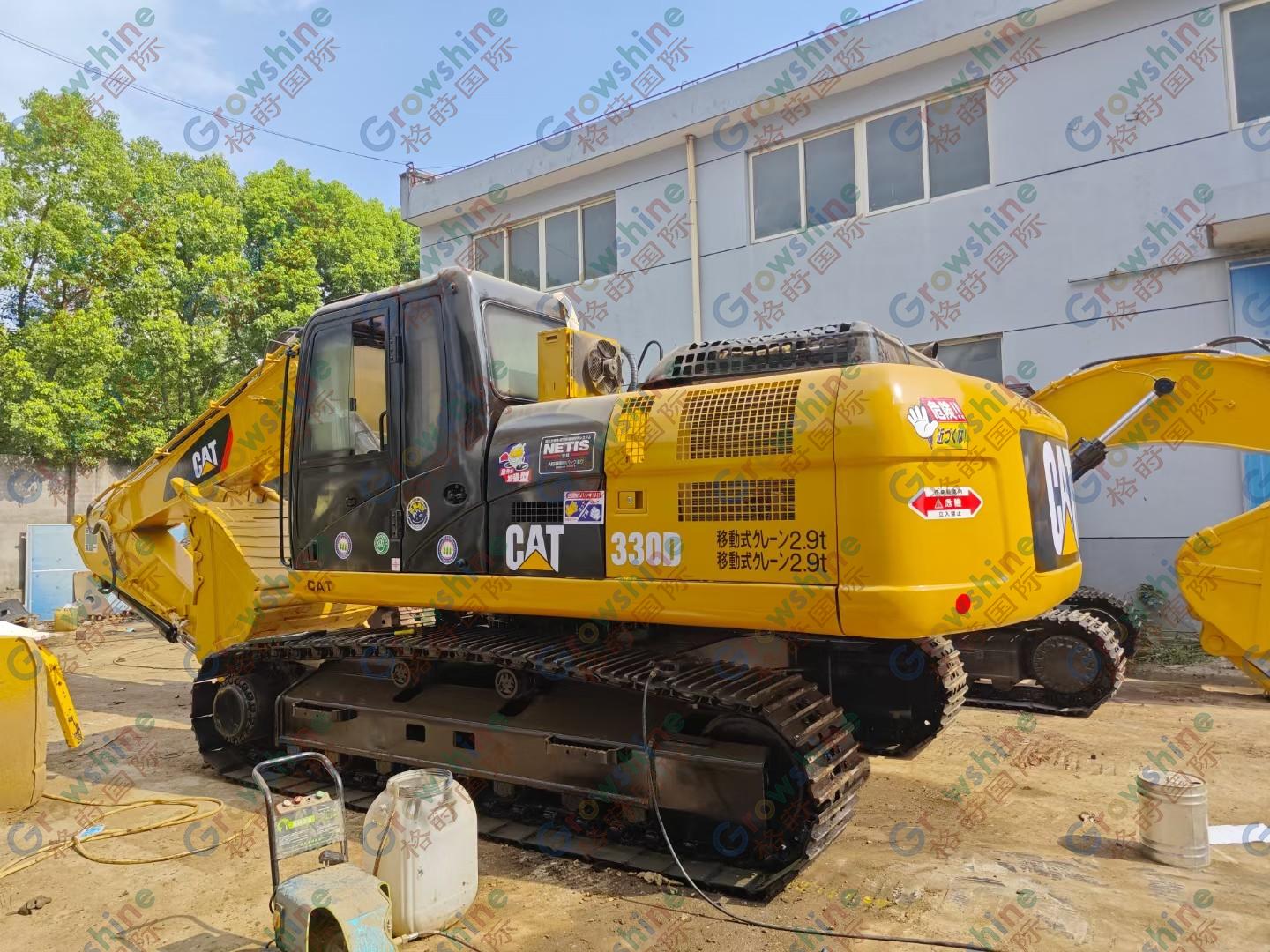 CAT 330D excavator