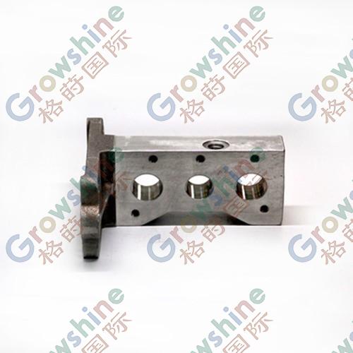 Original and brand new genuine filter base 121-0307 caterpillar 3116 322C 325B 330B engine filter base 1210307