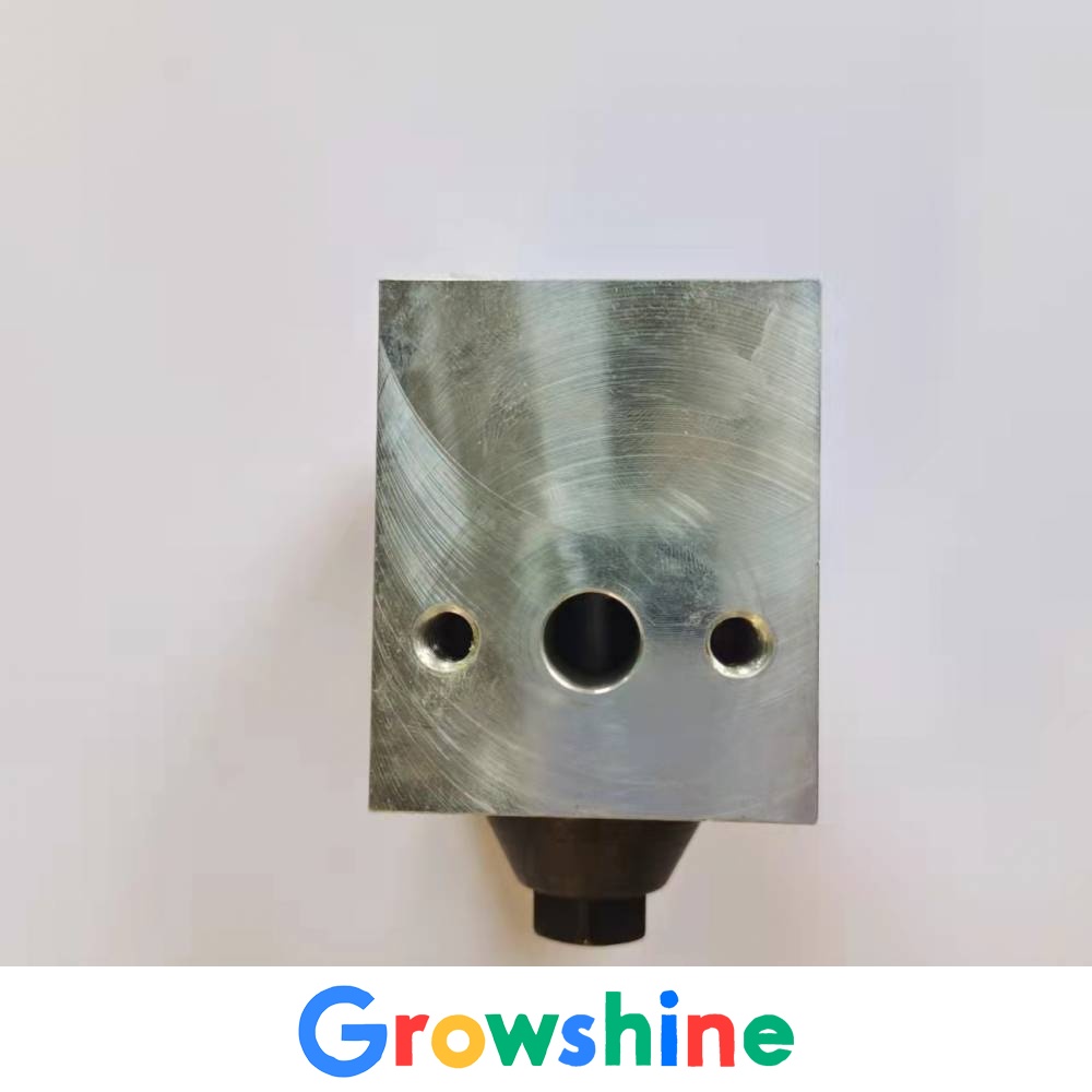 Chongkang NT855 fuel pump valve block 3818133 XCMG bulldozer engine oil pump